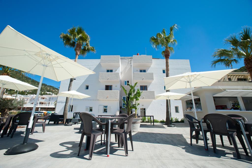 קאלה יונגה Apartamentos Ses Veles מראה חיצוני תמונה
